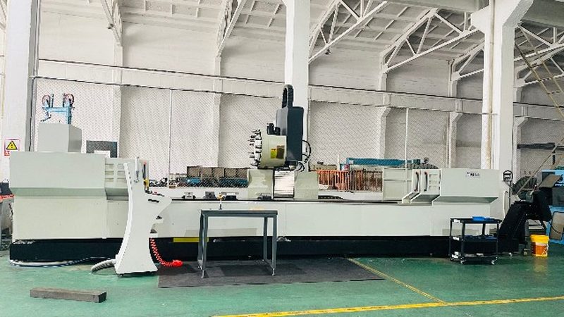 重复定位精度是衡量加工中心精度的重要指标。检查重复定位精度主要包括以下步骤：