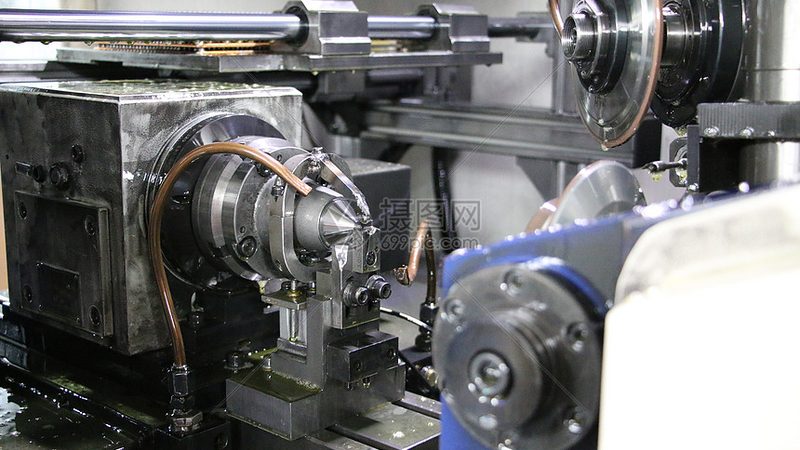 小型车铣复合机床：揭秘其报价背后的考量**